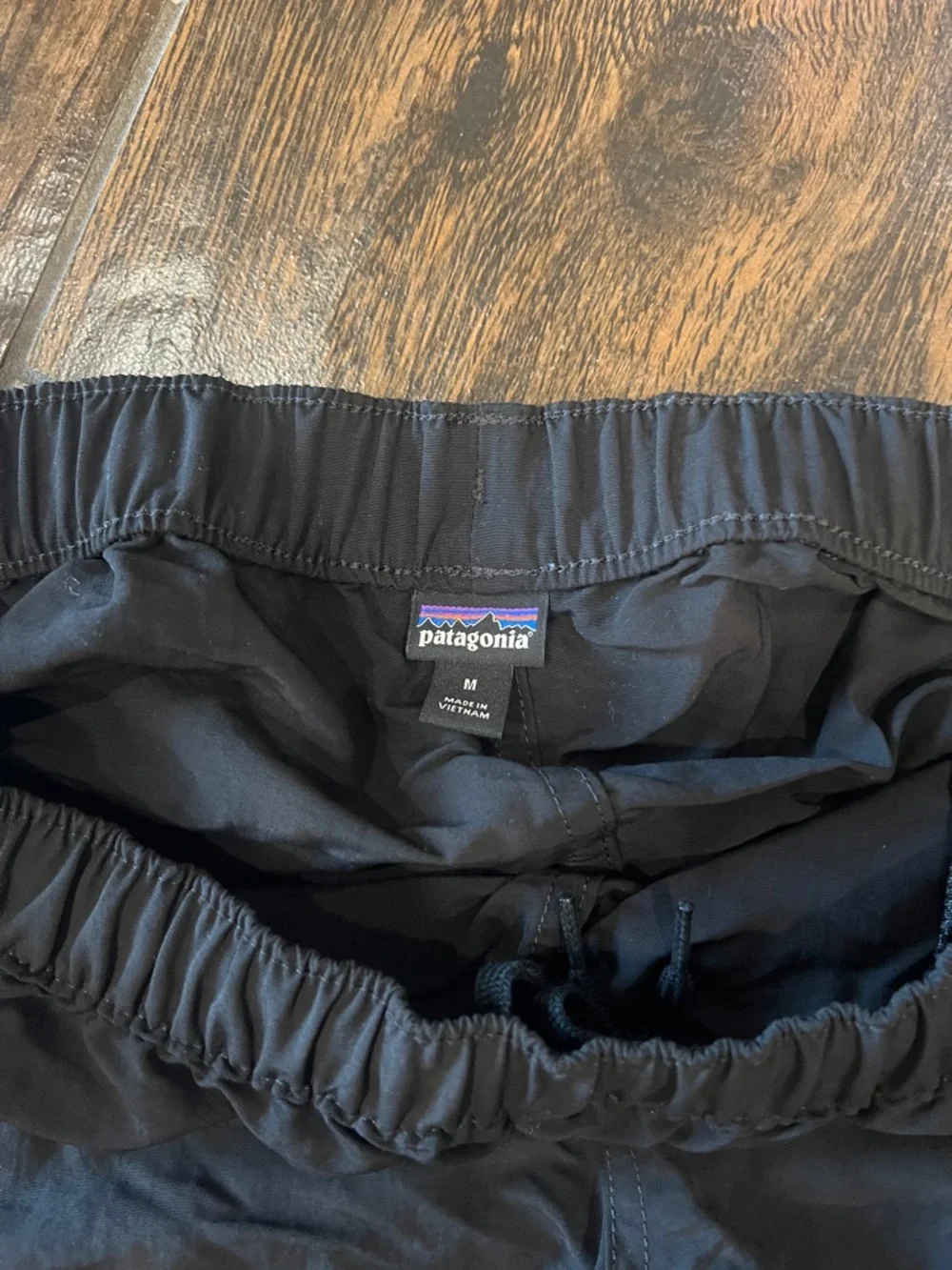 Patagonia Women’s Barely Baggies Shorts - Picture 2 of 3